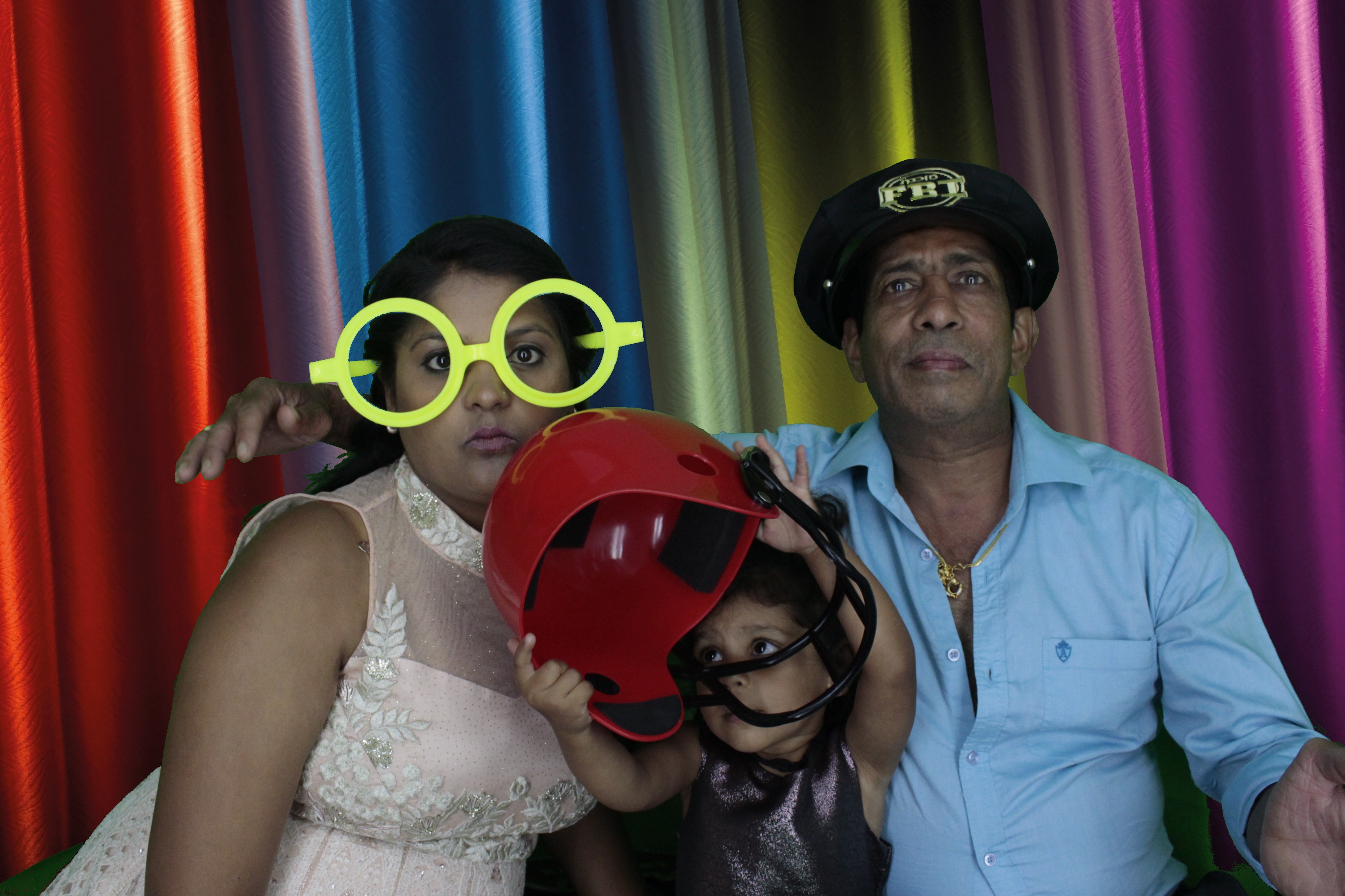 Bhavin & Yasmin’s Wedding | View more photos from the event at gallery.myphotoboothexperience.co.uk/u/MyPhotoBoothExperienceLtd/Bhavin-Yasmin’s-Wedding